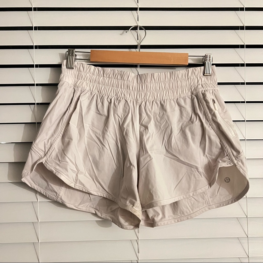 Lululemon tracker shorts 4 inch in white